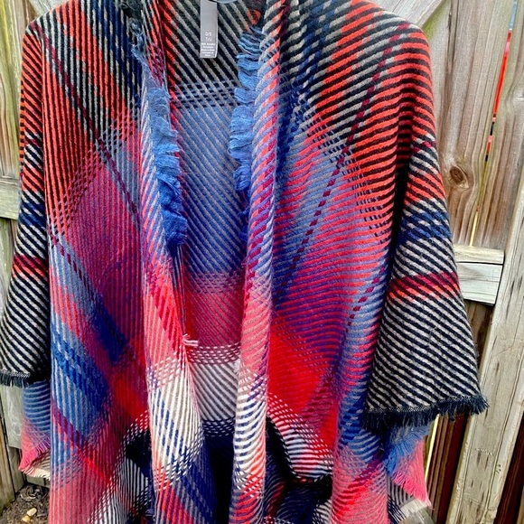 ⚡️Shawl plaid with large pockets one size fits all⚡️ - Picture 2 of 5